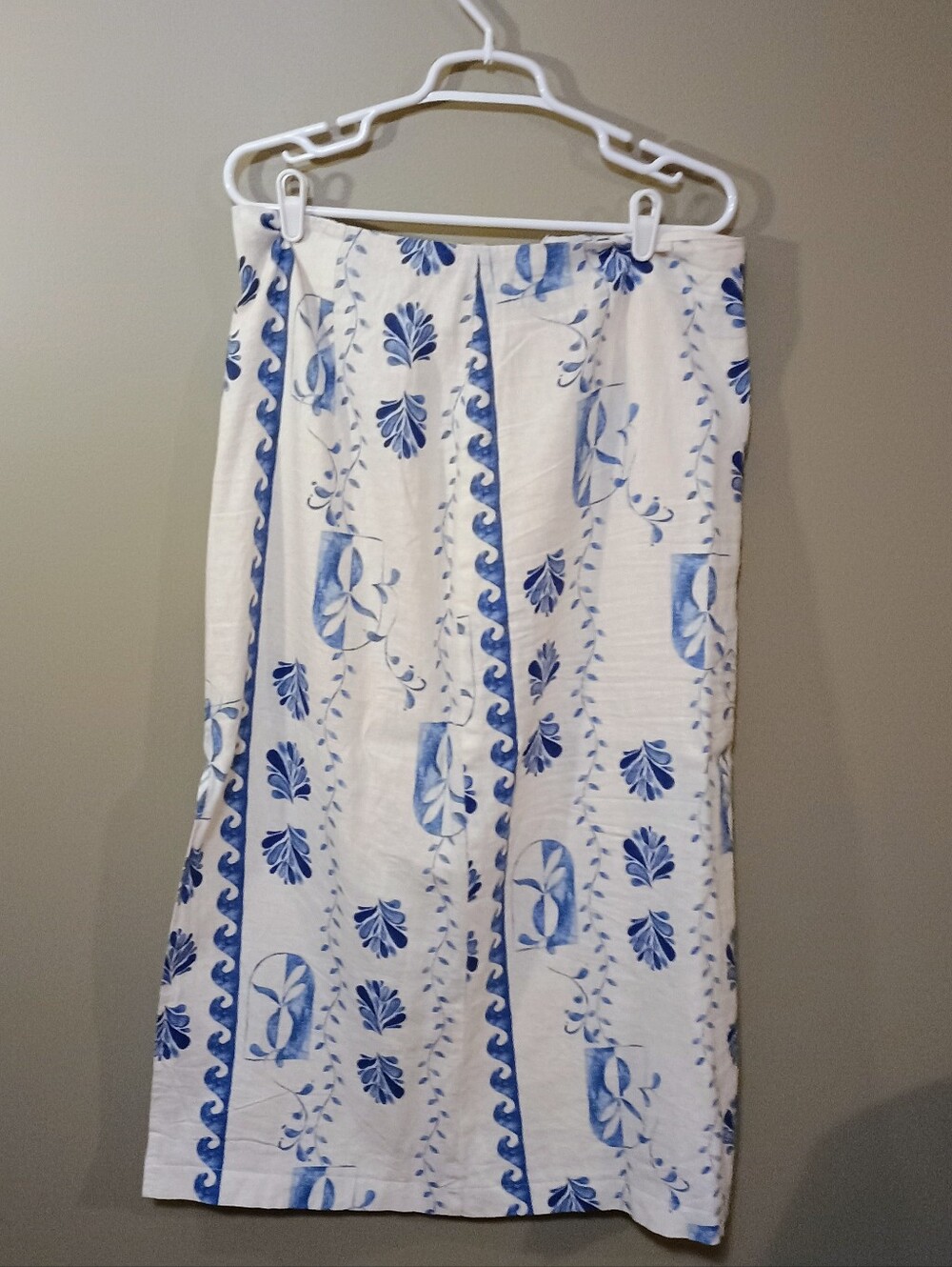 Rachel Zoe Blue and White Floral Midi Skirt Size Large